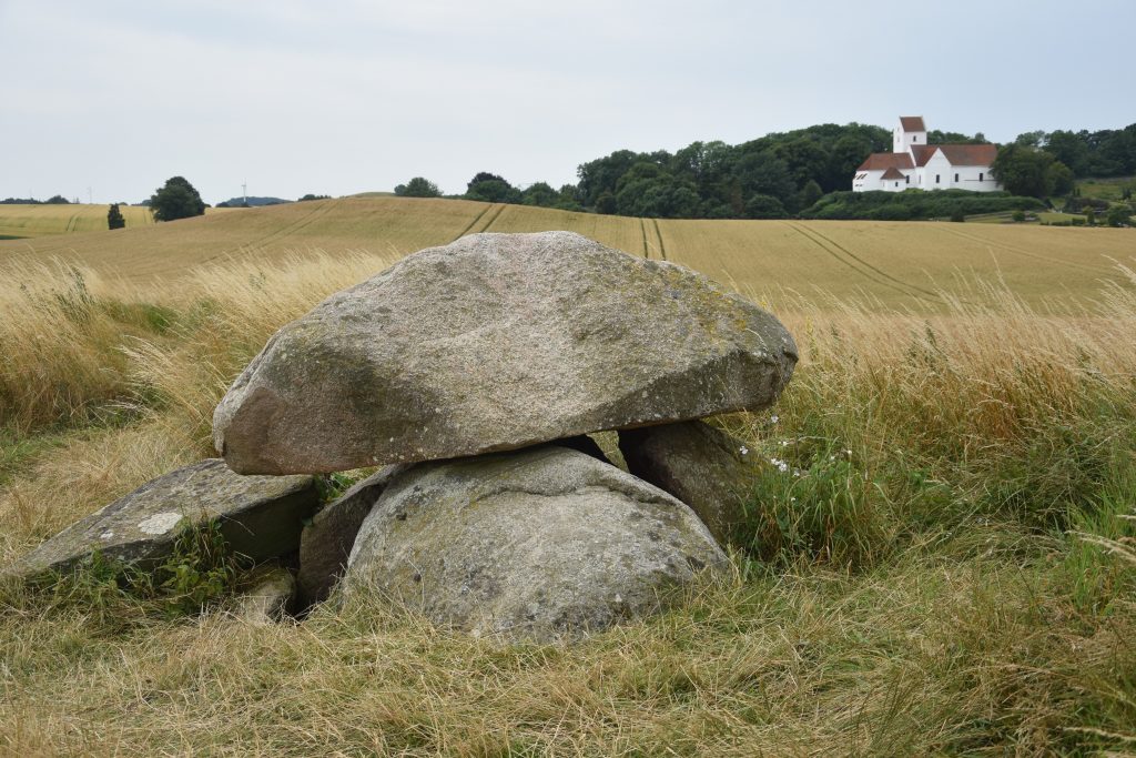 4000 year old King Humble's Grave in Denmark (My New Danish Life)